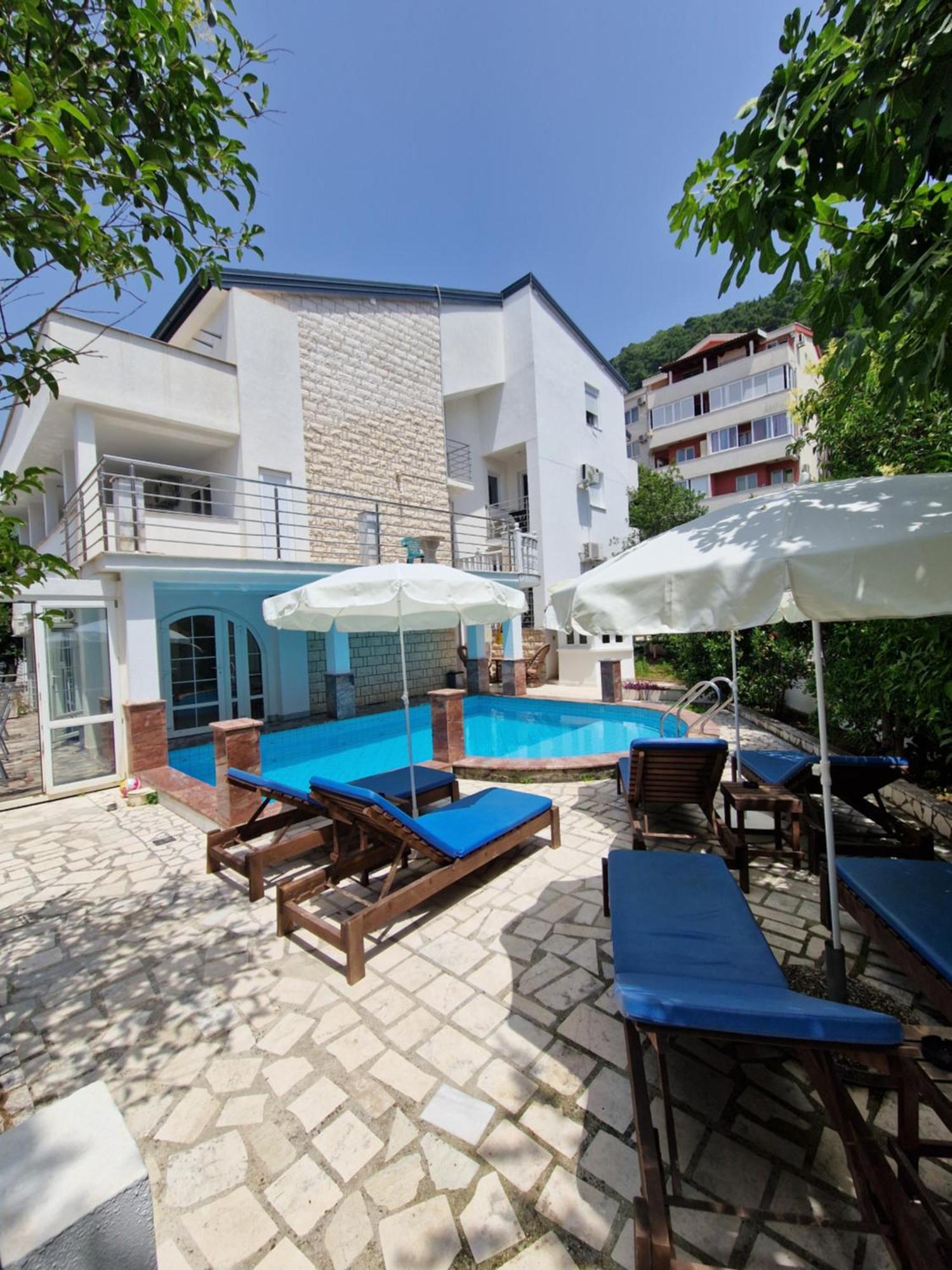 Villa Golf بودفا المظهر الخارجي الصورة